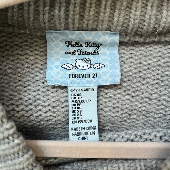 Grey hello kitty angel sweater - Picture 2 of 3